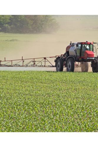 Los cojinetes agrícolas de GGB han sido seleccionados para su uso en los pivotes de la barra plegable de los pulverizadores autopropulsados